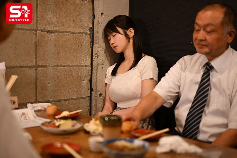 [SONE-559] On a business trip, i ended up in the same room with my hated, sexually harassing boss... I couldn