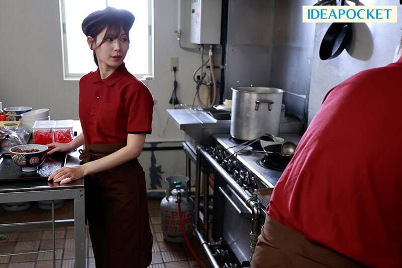 [IPZZ-674] The reason I, a married woman working at a beef bowl shop, became addicted to infidelity and raw sex with a younger student who sees me as a woman