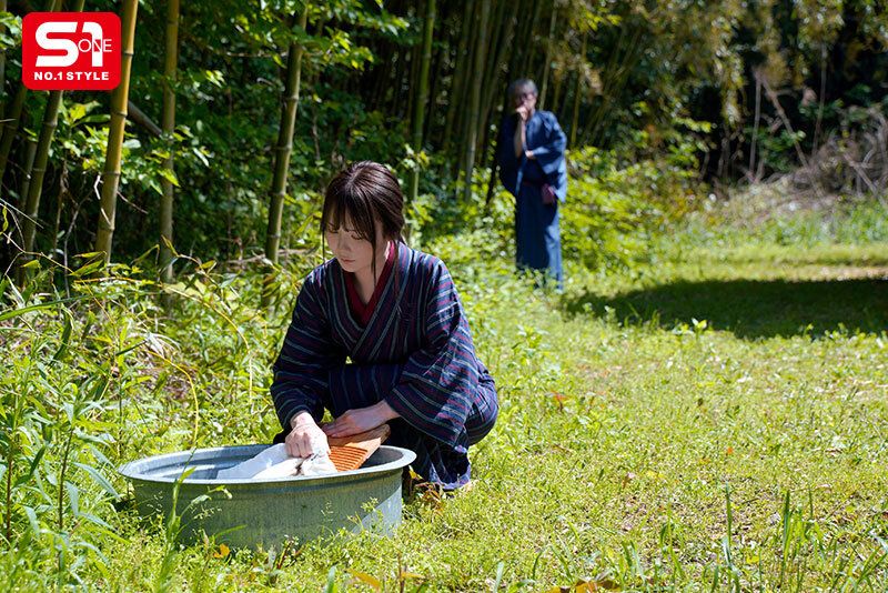 [SONE-920] (English subbed) The cute village girl is a source of comfort for the men, miru