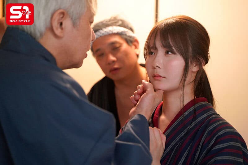 [SONE-920] (English subbed) The cute village girl is a source of comfort for the men, miru